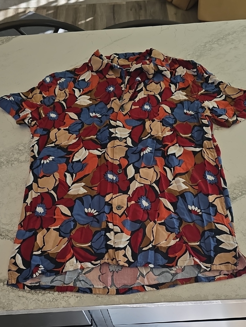 Express Floral Short Sleeve Button-Up Top in Red Blue and Tan